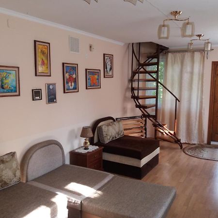 "Arttrakt" Lviv Exterior foto