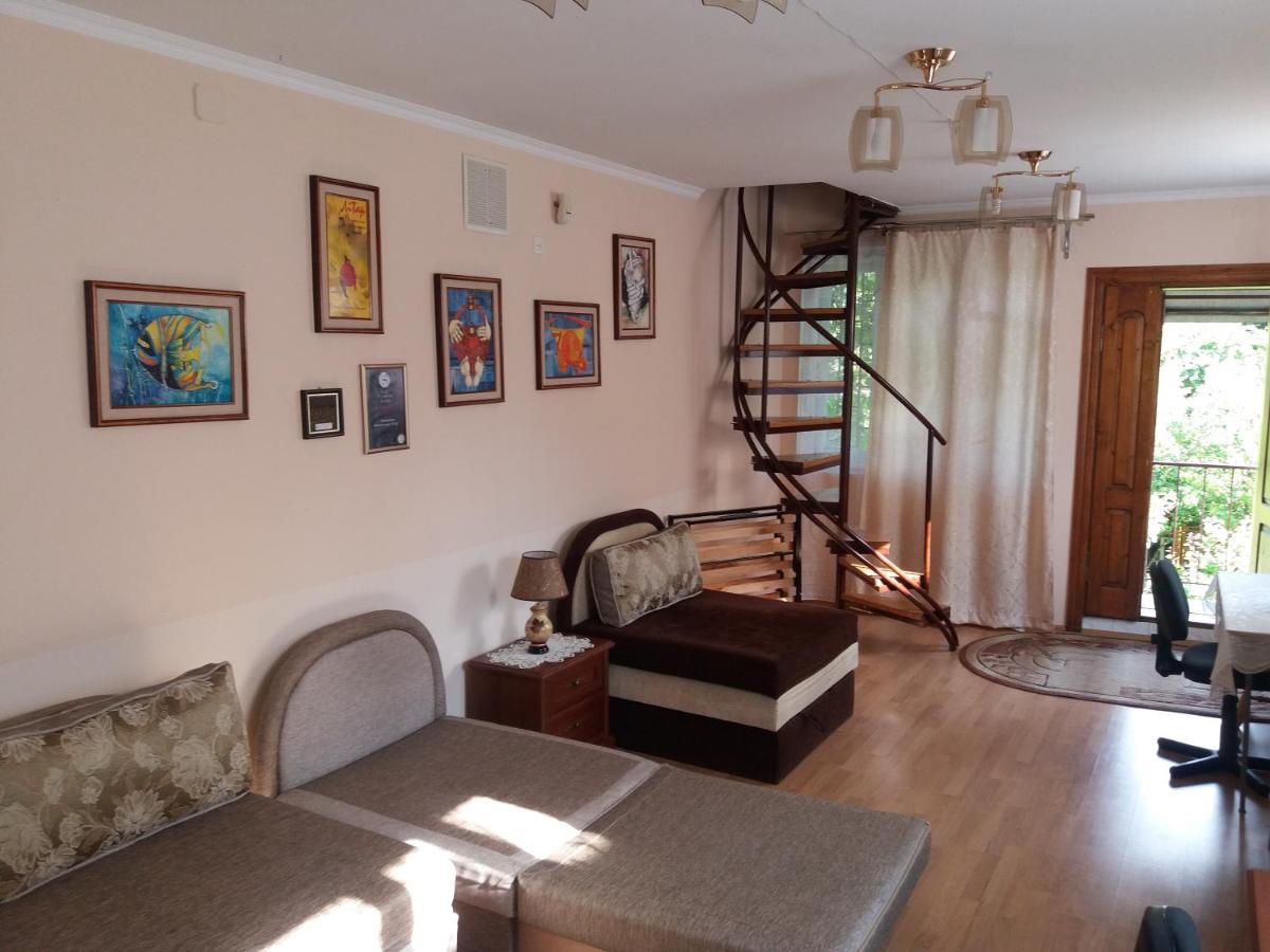"Arttrakt" Lviv Exterior foto